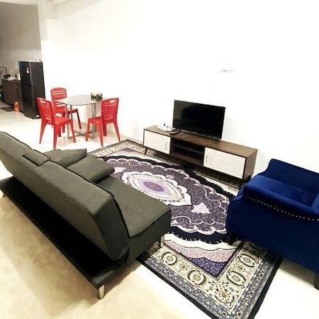 D'Cahaya Homestay Бату-Пахат Экстерьер фото